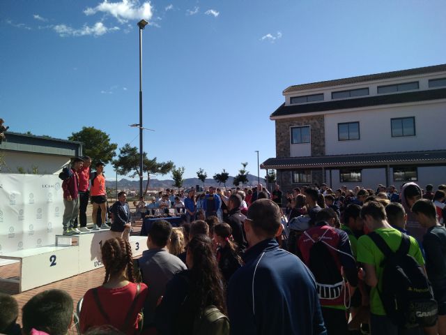 600 corredores han participado hoy en el III Cross de Los Dolores de la UCAM en Cartagena