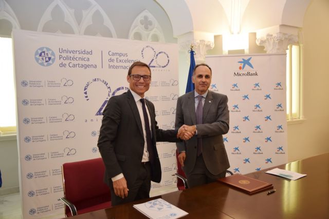 MicroBank abre una línea de crédito de un millón para financiar a emprendedores visados por la UPCT