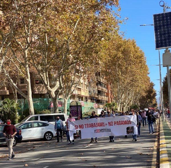 MC exige que el dinero salga del cajón de Arroyo para ayudar a la hostelería