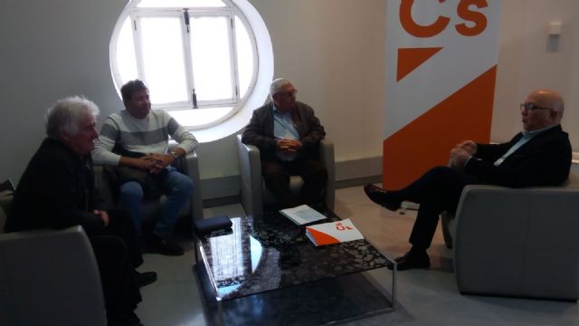 Ciudadanos pide al Gobierno celeridad para sacar adelante la ordenanza del taxi y acabar con la incertidumbre en el sector