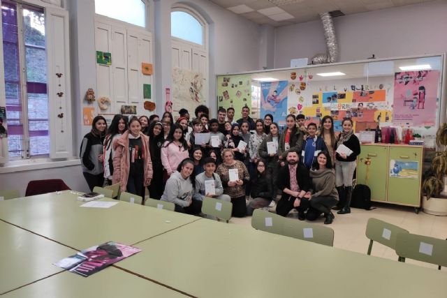 Eloy Moreno visitó los centros interculturales en su segundo encuentro con autor