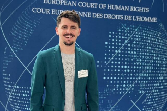 El politólogo e investigador Alejandro Fernández ponente en los ´Cafés con Ciencia y Pensamiento´