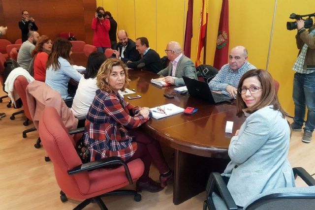 Los portavoces reciben los presupuestos de 2018