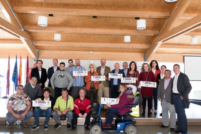 El X Cross de Cabo de Palos reparte 7.000 euros entre siete asociaciones