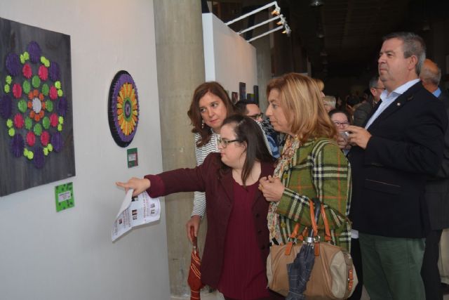 ASIDO muestra su creatividad en la exposición Sensaciones 14