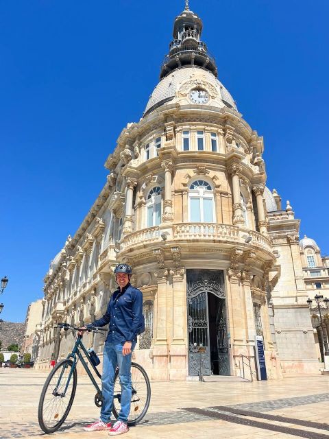 MC promueve que se habiliten espacios 'aparcabicicletas' en todas las instalaciones municipales