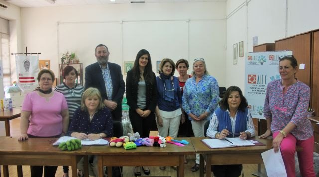 Hacienda cede a la asociación Vicente de Paúl de Cartagena el uso de un local para talleres asistenciales