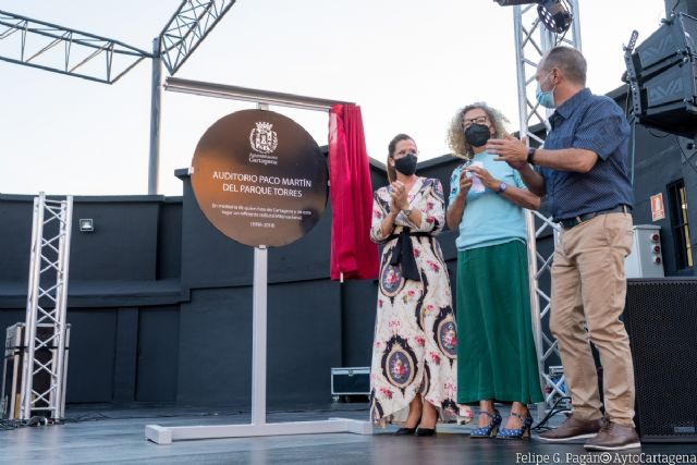 La alcaldesa de Cartagena da la bienvenida al Auditorio Paco Martín del Parque Torres