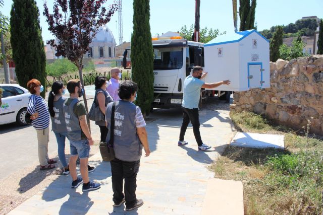 Instaladas las nuevas casetas para gatos ferales en Islas Menores y el entorno del Molinete