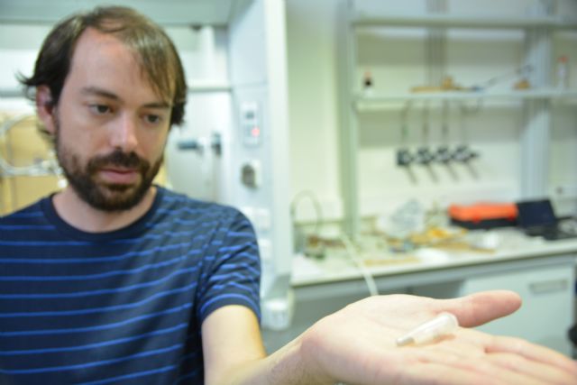 Investigadores en nanopartículas de la Politécnica fabrican células fotovoltaicas más eficientes