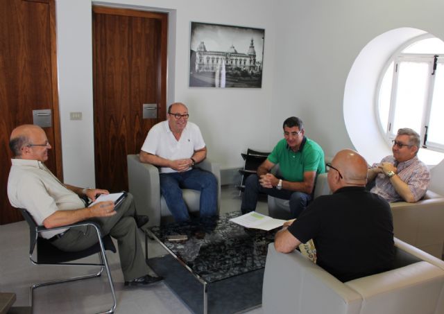 C´s Cartagena trasladará a su Grupo Parlamentario las dudas de algunos comercios ante el Decreto Ley que libera horarios