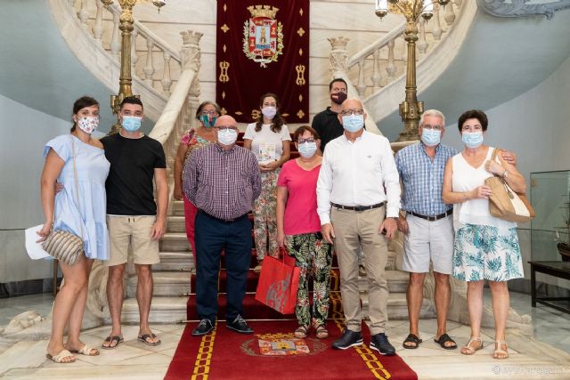 El restaurante Pablo Guardiola recibe el premio a la mejor tapa salada y dulce de Los Belones