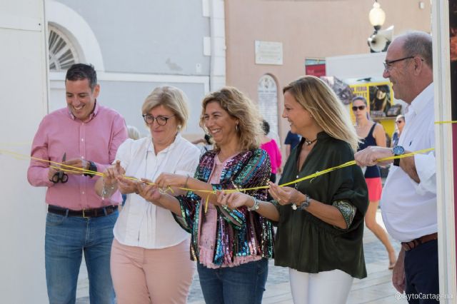 Los puestos de la ´Feria Outlet 2018´ inician sus ventas