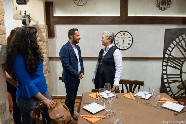 Una productora californiana escoge Cartagena para grabar un programa