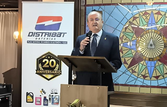 Más de 200 personas arropan a la ‘familia Distribat’ en la conmemoración de su vigésimo aniversario