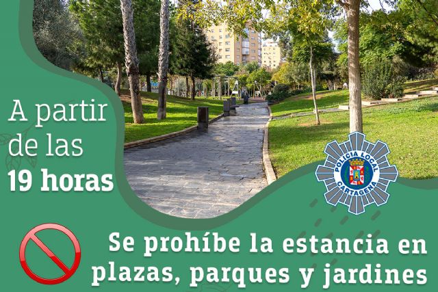 La Policía Local recuerda la prohibición de permanecer en los parques y zonas de esparcimiento a partir de la siete de la tarde