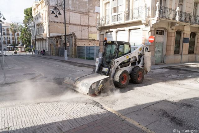 Infraestructuras mejora el pavimento y la iluminación de la Calle San Diego y alrededores