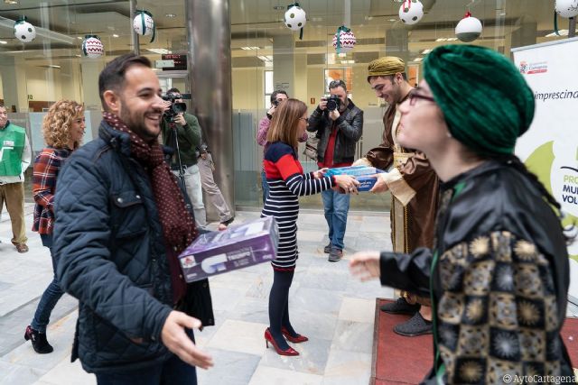 Arranca la campaña ´Juguetea´ para que ningún niño se quede sin juguetes esta Navidad