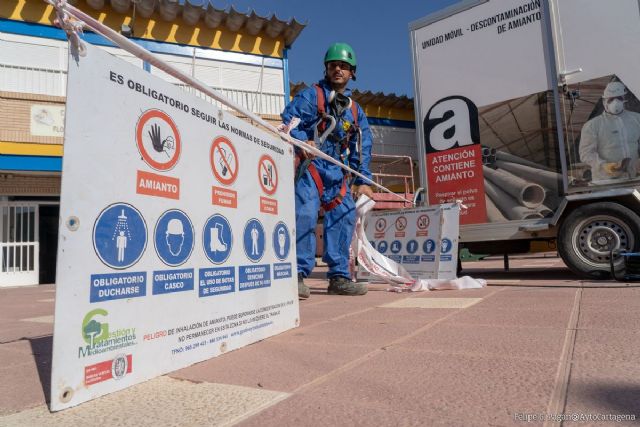 Educación saca a licitación las obras para sustituir el fibrocemento en cinco colegios del municipio