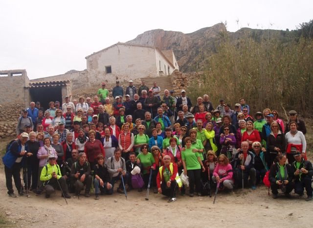 Récord de participantes en la ruta senderista para mayores entre Tallante e Isla Plana