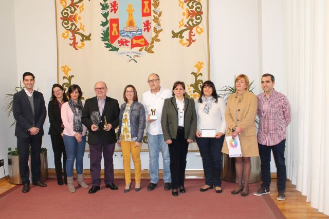 El guiso de Pablo Guardiola y el asiático de Más que pan ganadores de la Ruta del guiso de los Belones