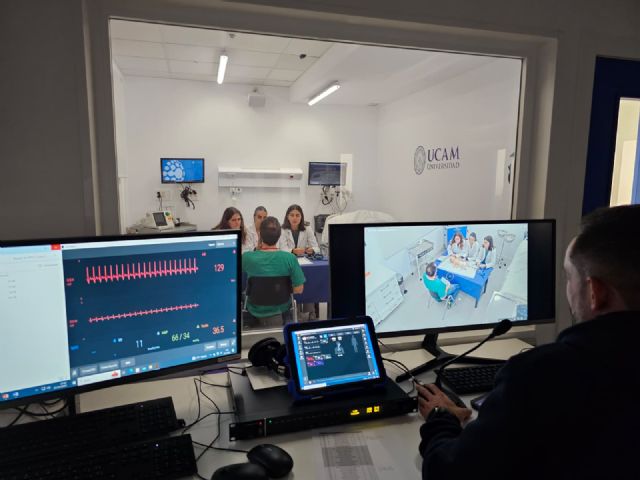 La UCAM estrena la simulación clínica pediátrica en el Campus de Cartagena