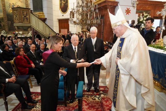 Homenaje a Francisco Montesinos y recuerdo a la movilización por la DANA en la Ofrenda de la Onza de Oro