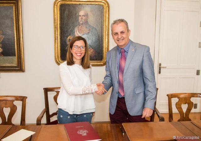 Una treintena de niños en riesgo de exclusion accederan a las escuelas de futbol sala Javi Matia