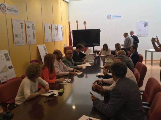 Ciudadanos agradece a los colectivos vecinales su presión para que el PP rectifique y desbloqueé el superávit