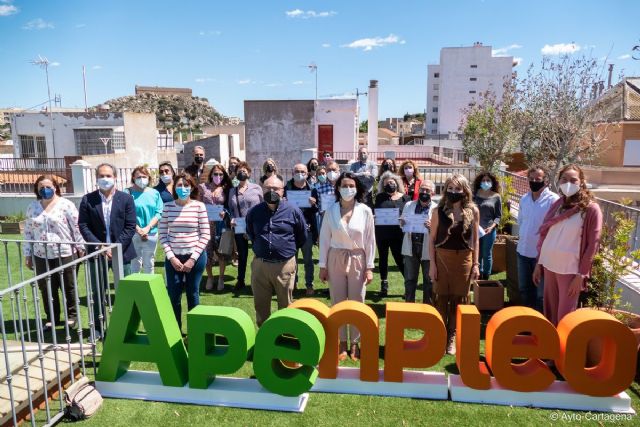 Cartagena inserta en el mercado laboral a la mitad de los alumnos de la ADLE