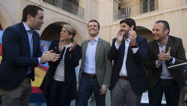 MC: El PP convoca un Congreso de tránsfugas en Cartagena con N. Arroyo de protagonista
