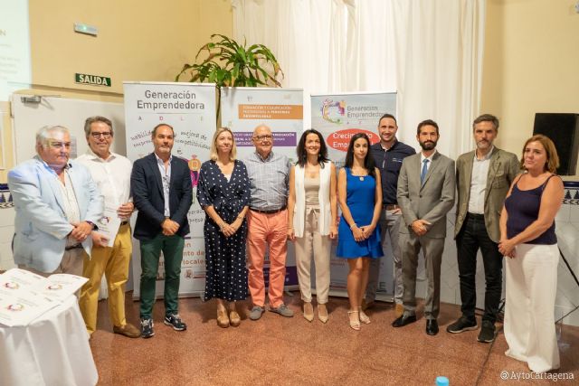 Un innovador programa de la ADLE ayudará a triunfar a 30 empresas de Cartagena