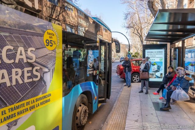 El Ayuntamiento saca a licitación la renovación de marquesinas con una inversión superior a los 1,8 millones de euros