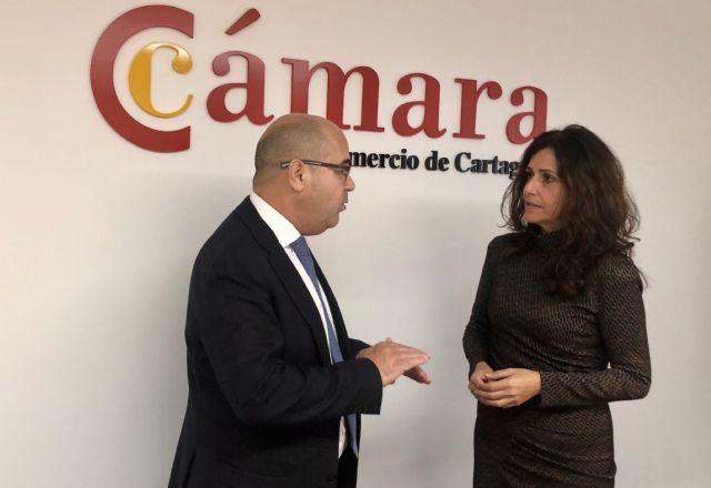La consejera Cristina Sánchez se reúne con el presidente de la Cámara Oficial Comercio, Industria, Servicios y Navegación de Cartagena