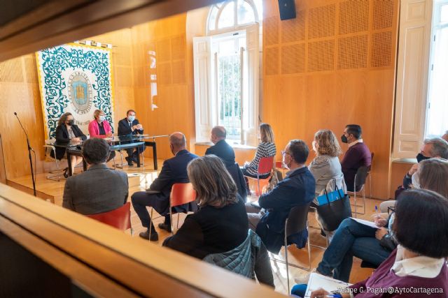 El sector turístico de Cartagena trabaja con Ayuntamiento, Comunidad y Puerto para consolidarse como destino seguro del Mediterráneo