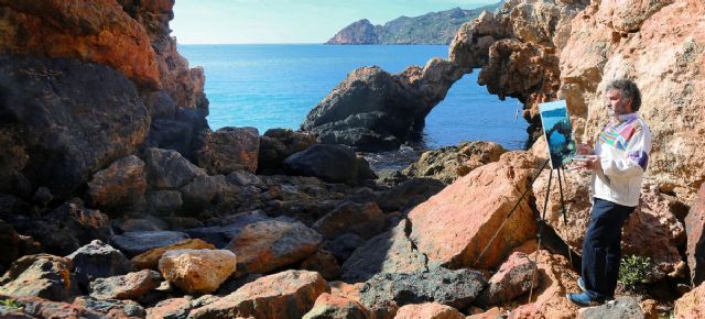 La exposición Eunoia La Cara B llega al Palacio Consistorial de la mano del artista Javier Lorente