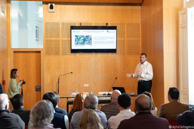 El Ayuntamiento presenta el anteproyecto de adecuación ambiental del Hondón