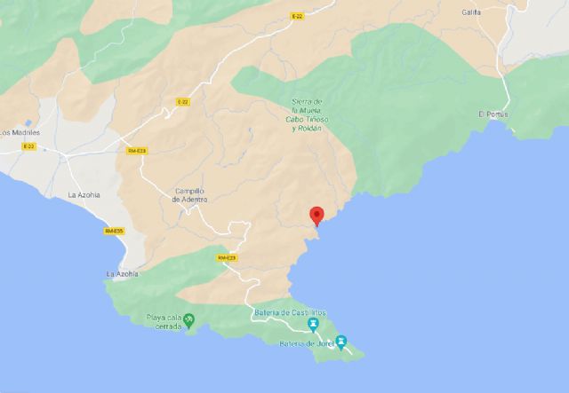 Protección Civil rescata y evacúa por mar a deportista lesionada la Sierra de la Muela