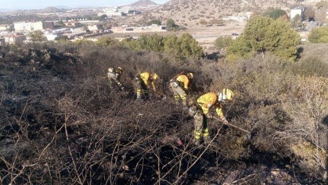 Servicios de emergencia han extinguido conato de incendio forestal en Cartagena