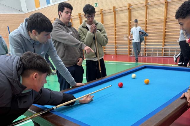 El Programa ADE y Club Billar Cartagena inician campaña de acercamiento a este deporte con centros educativos de secundaria