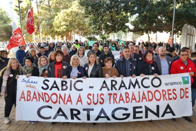 Cartagena se moviliza en defensa del empleo y la actividad industrial en Sabic