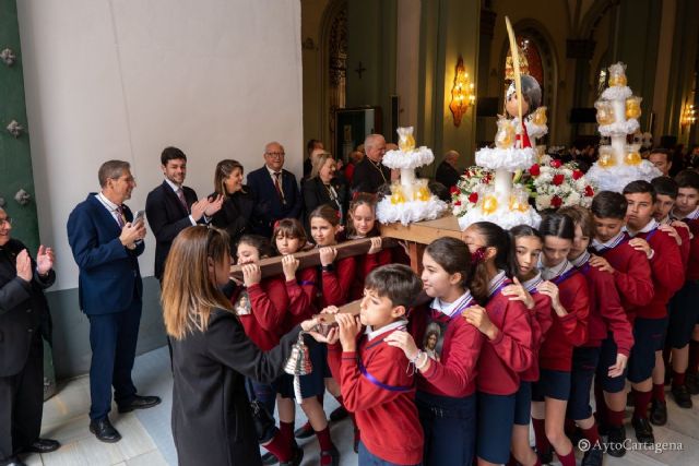 Cartagena siembra su futuro cofrade con la primera Procesión de los Querubines