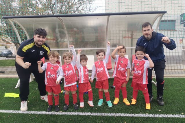 C.D. Santiago de la Ribera F.C. en fase de ´oro´, Nueva Cartagena FC y A.D. Franciscanos en fase de ´plata´ y Cartagena F.C. en ´bronce´ lideran la categoría benjamín ´A´