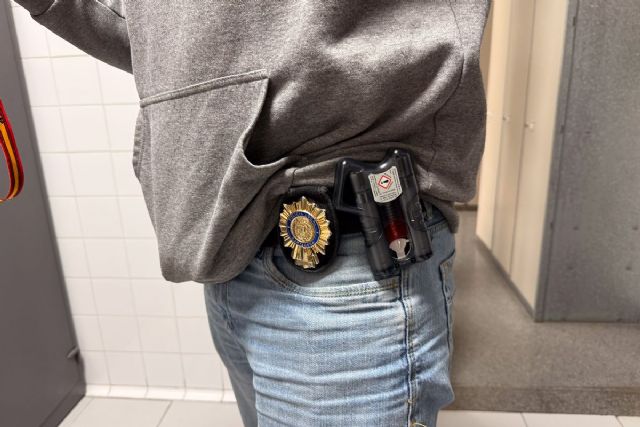La Policía Local incorpora lazandores de gel OC como alternativa no letal en intervenciones de alto riesgo
