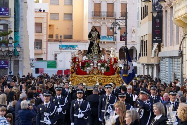 El Cristo de la Divina Misericordia recorre en Vía Crucis el casco histórico de Cartagena