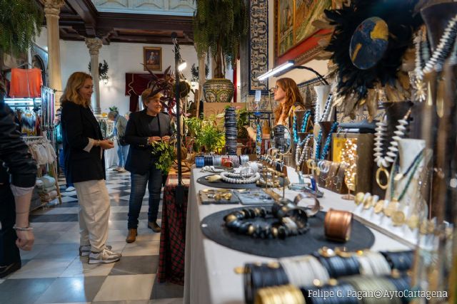 Artesanía y creatividad se unen en el catálogo de productos que ofrece el Mercado del Encanto en Cartagena
