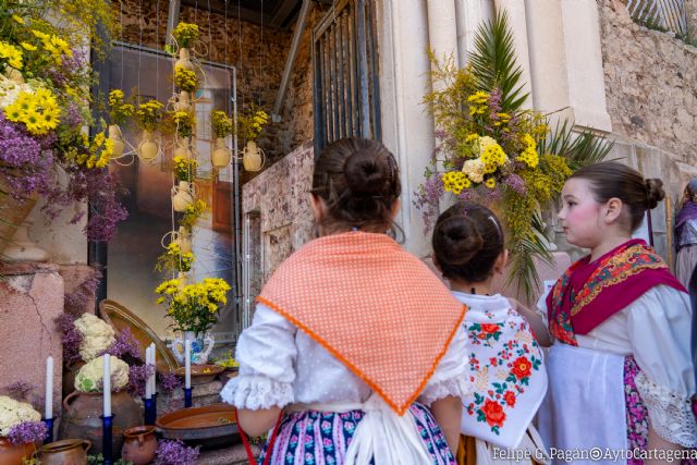 Las Cruces de Mayo llenan de color y música la agenda del fin de semana en Cartagena