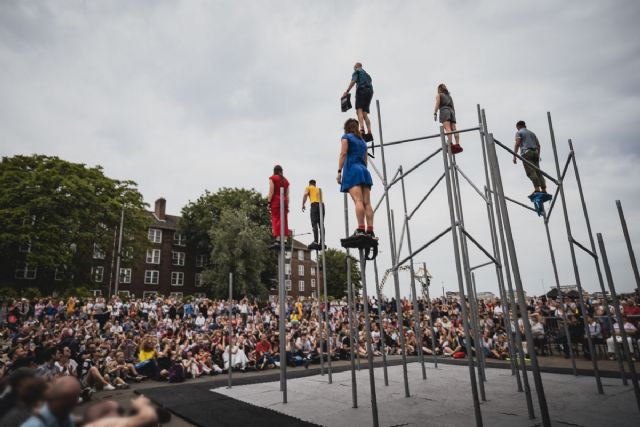 Acrobacias, laboratorios urbanos y circo contemporáneo, este sábado en el festival Mucho Más Mayo