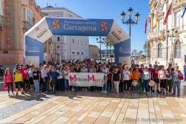 Cartagena pone en valor el papel de la mujer y la importancia de la igualdad con Marchamujer 2026