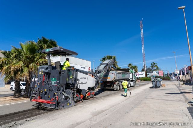 El Ayuntamiento renueva el pavimento de la avenida Bruselas en Cabezo Beaza con una inversión de 483.000 euros